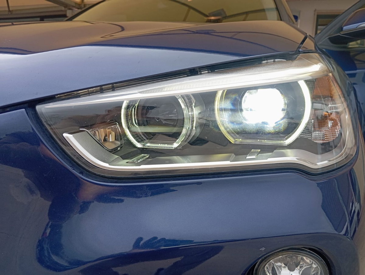 BMW X1 sDrive18d Business (9)