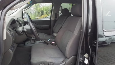 Nissan Navara 2.5 dCi 2 porte King Cab XE (8)