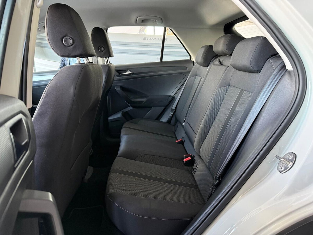 Volkswagen T-Roc 1.0 TSI Life (11)