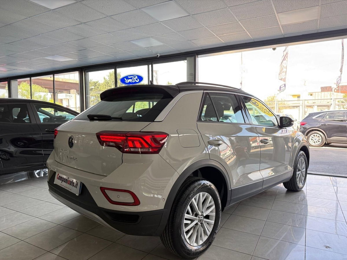 Volkswagen T-Roc 1.0 TSI Life (3)