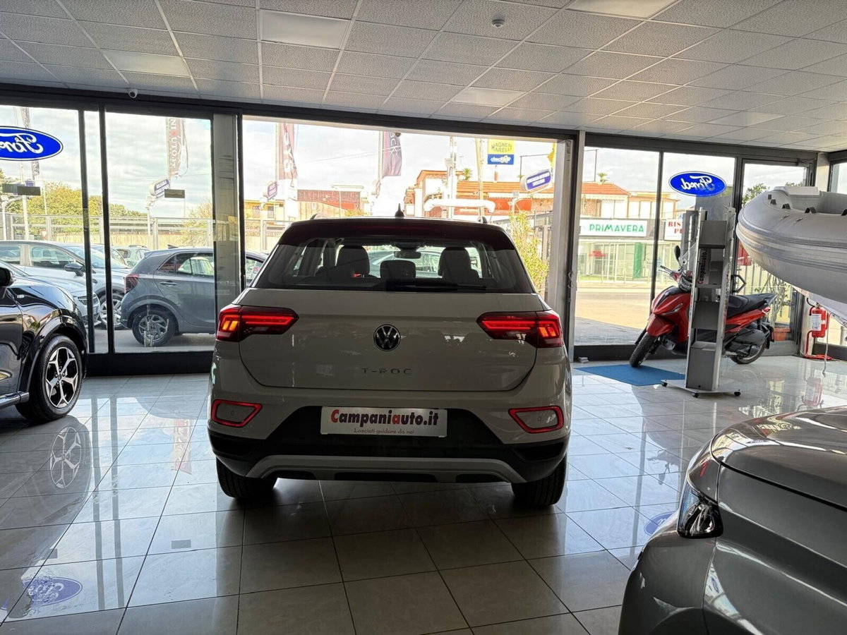 Volkswagen T-Roc 1.0 TSI Life (4)