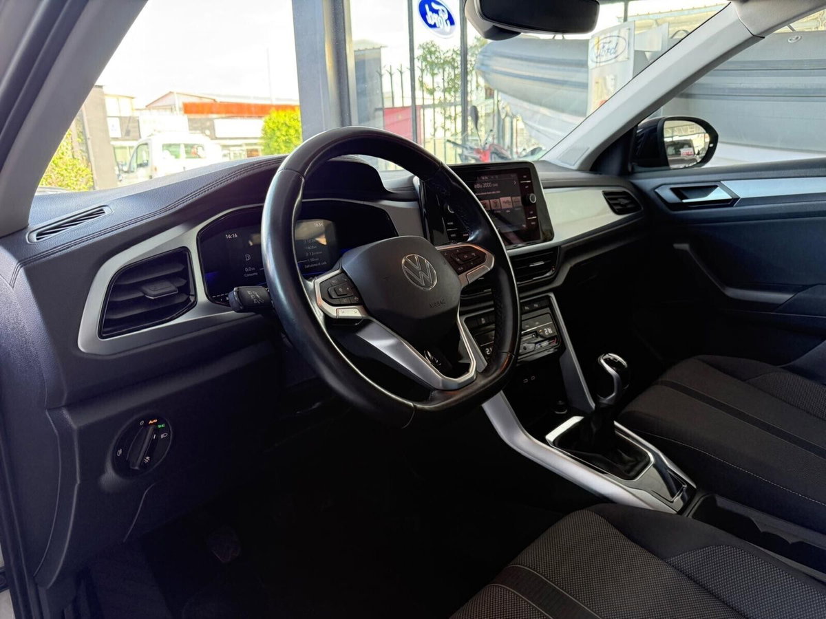 Volkswagen T-Roc 1.0 TSI Life (7)