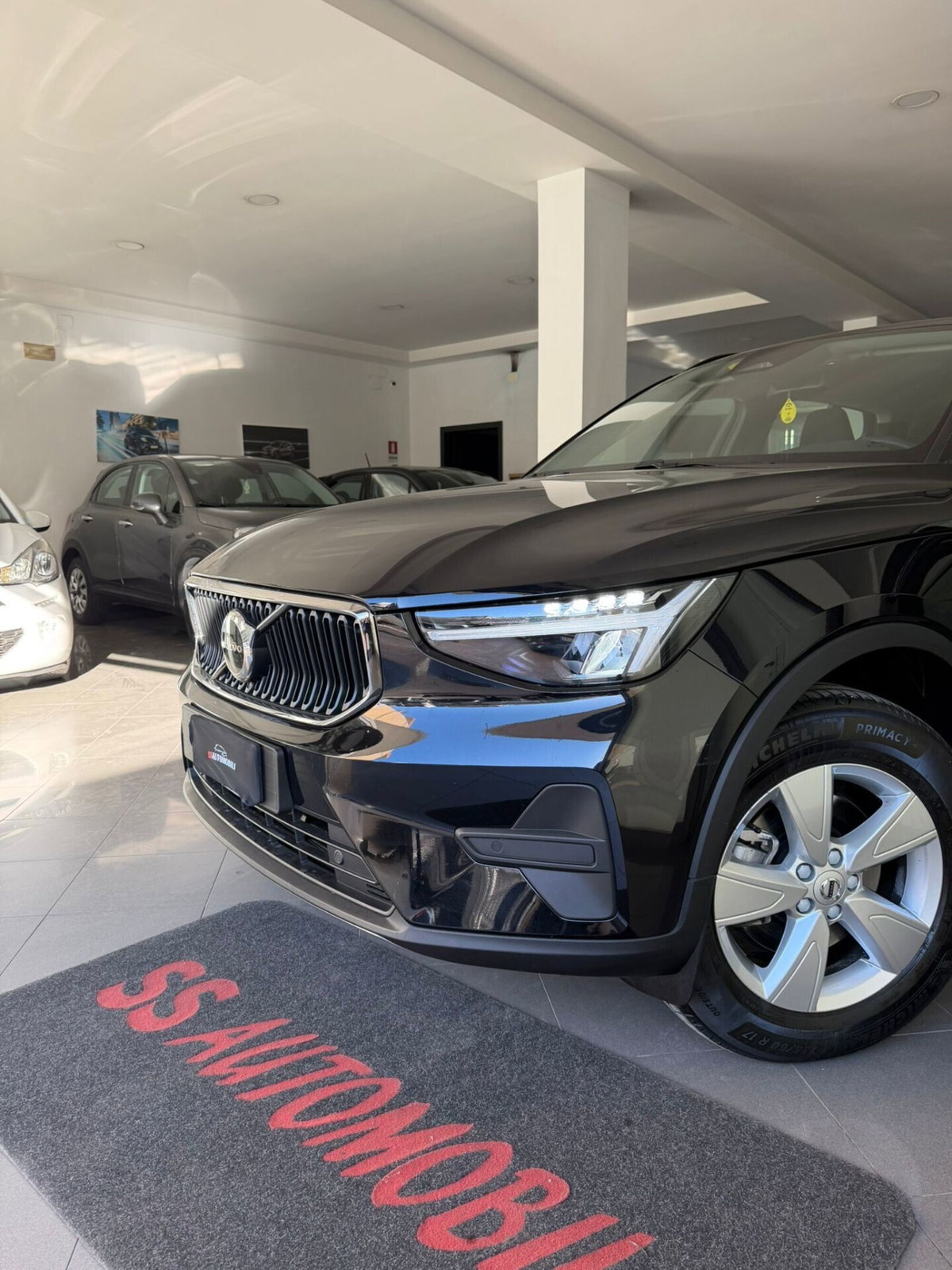 Volvo XC40 B3 automatico Core (5)