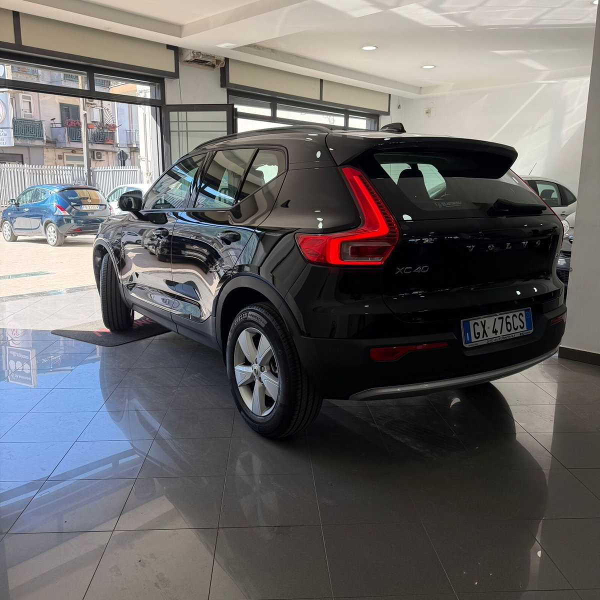 Volvo XC40 B3 automatico Core (9)