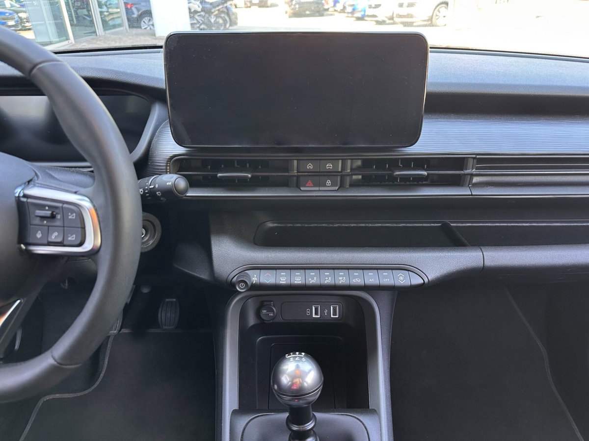 Jeep Avenger 1.2 turbo Summit fwd 100cv (18)