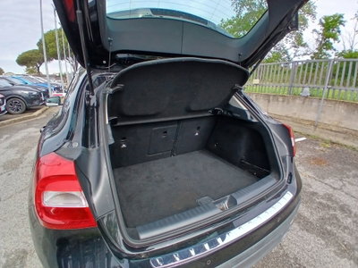 Mercedes-Benz GLA SUV 180 d Premium (17)