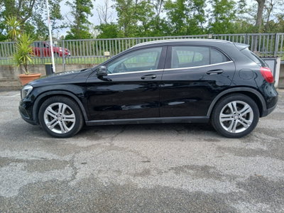 Mercedes-Benz GLA SUV 180 d Premium (8)