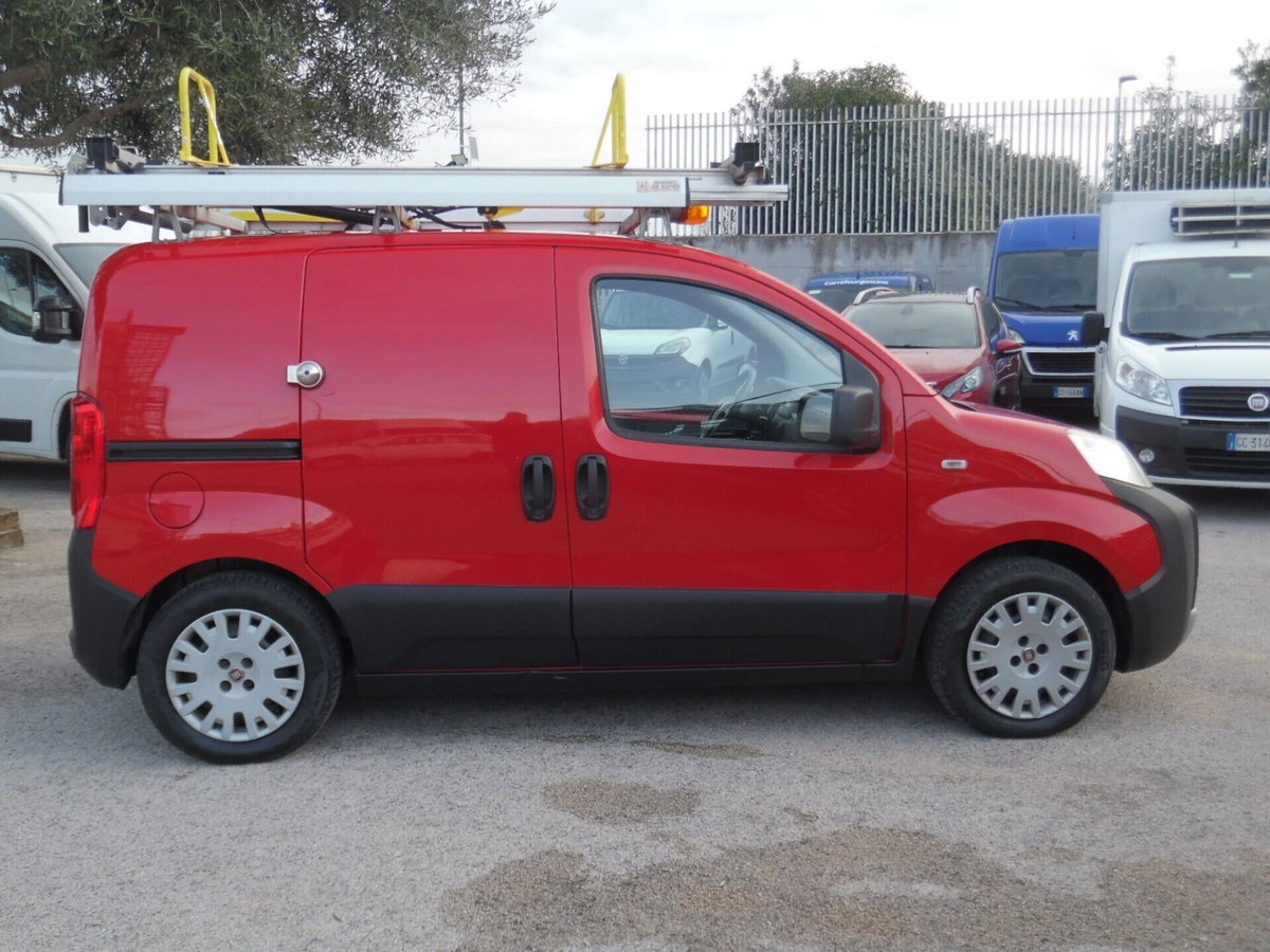 Fiat Fiorino Furgone cargo 1.3 mjt 95cv Adventure (11)