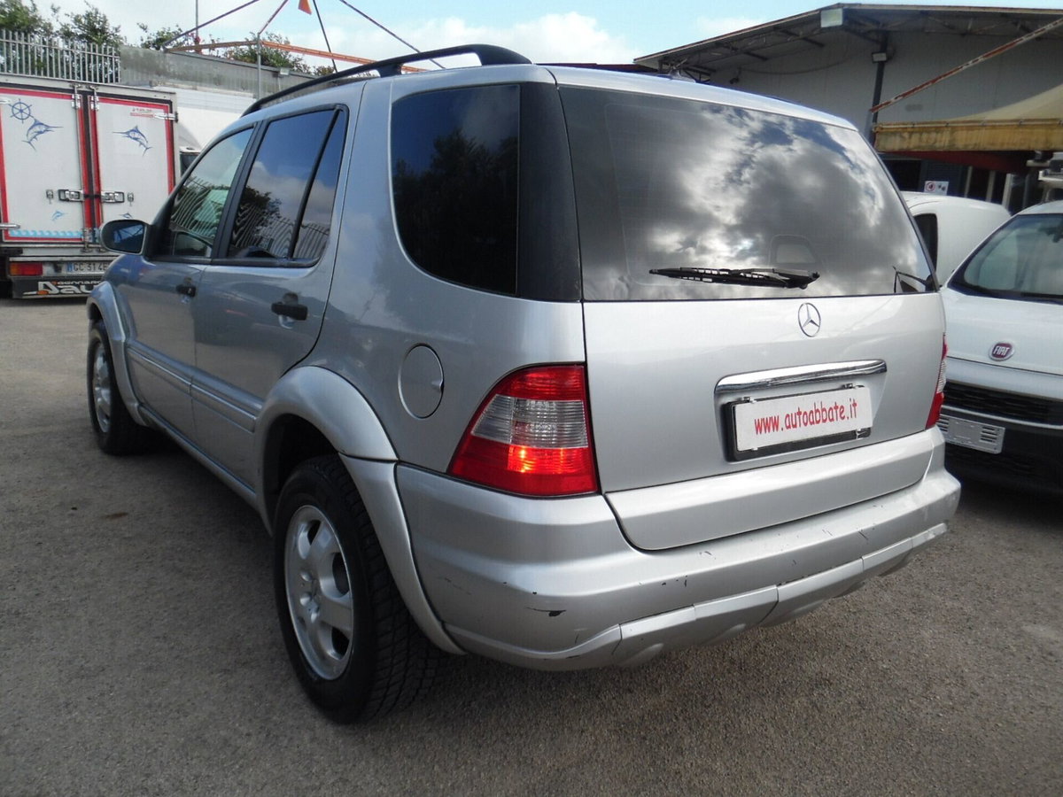 Mercedes-Benz Classe ML 320 cat (5)