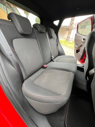 Ford Fiesta 1.5 TDCi 5 porte ST-Line (15)