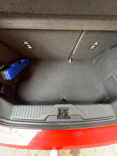 Ford Fiesta 1.5 TDCi 5 porte ST-Line (16)