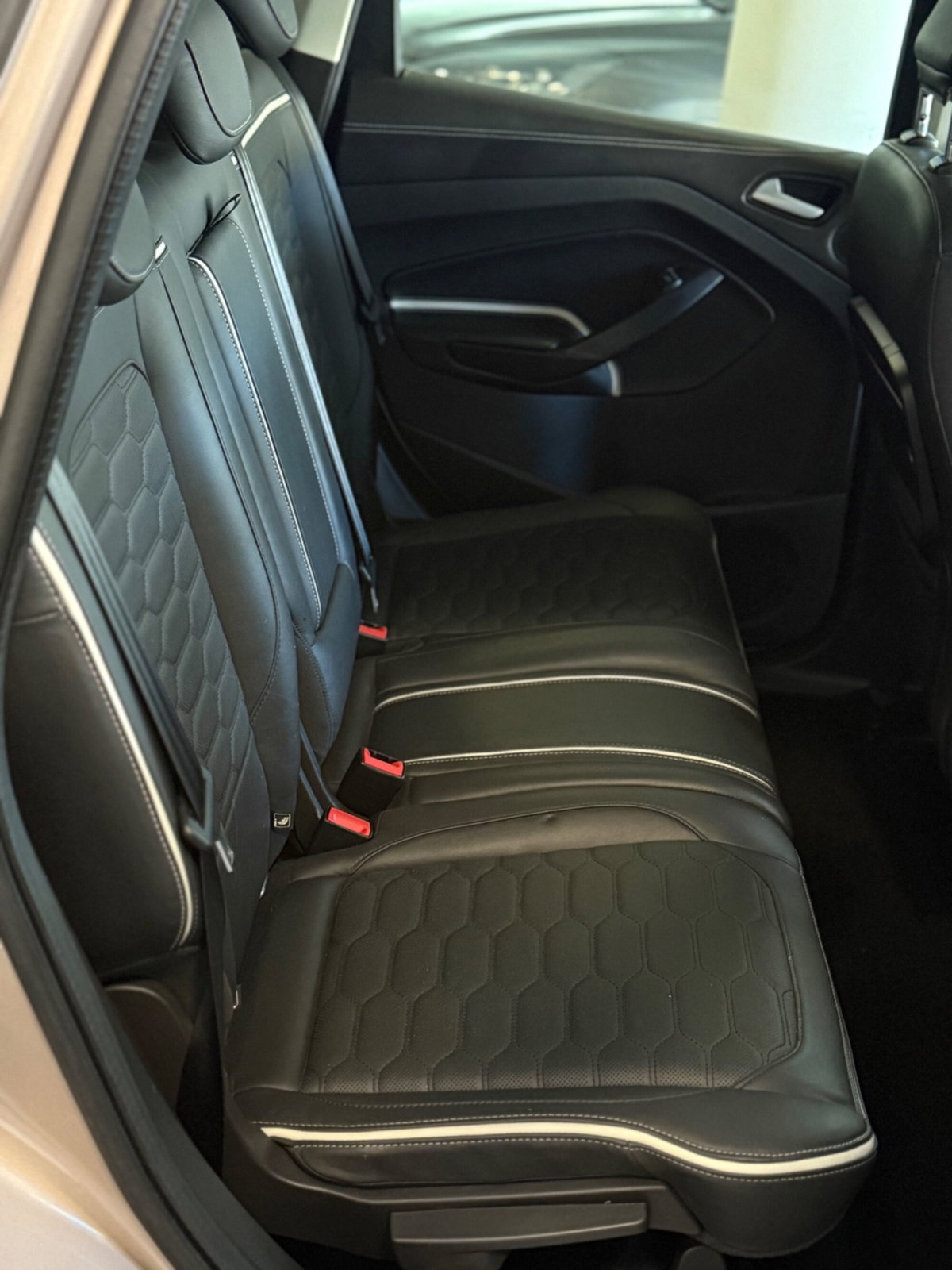 Ford Kuga 2.0 TDCI 180 CV S&S 4WD Powershift Vignale (13)