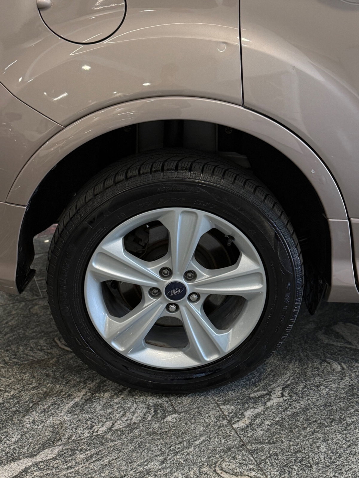 Ford Kuga 2.0 TDCI 180 CV S&S 4WD Powershift Vignale (17)