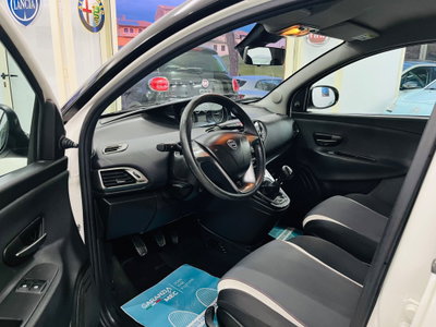 Lancia Ypsilon 1.3 MJT 16V 95 CV 5 porte S&S Silver (10)