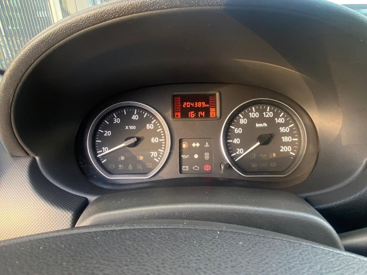 Dacia Sandero Stepway 1.6 8V 90CV (10)