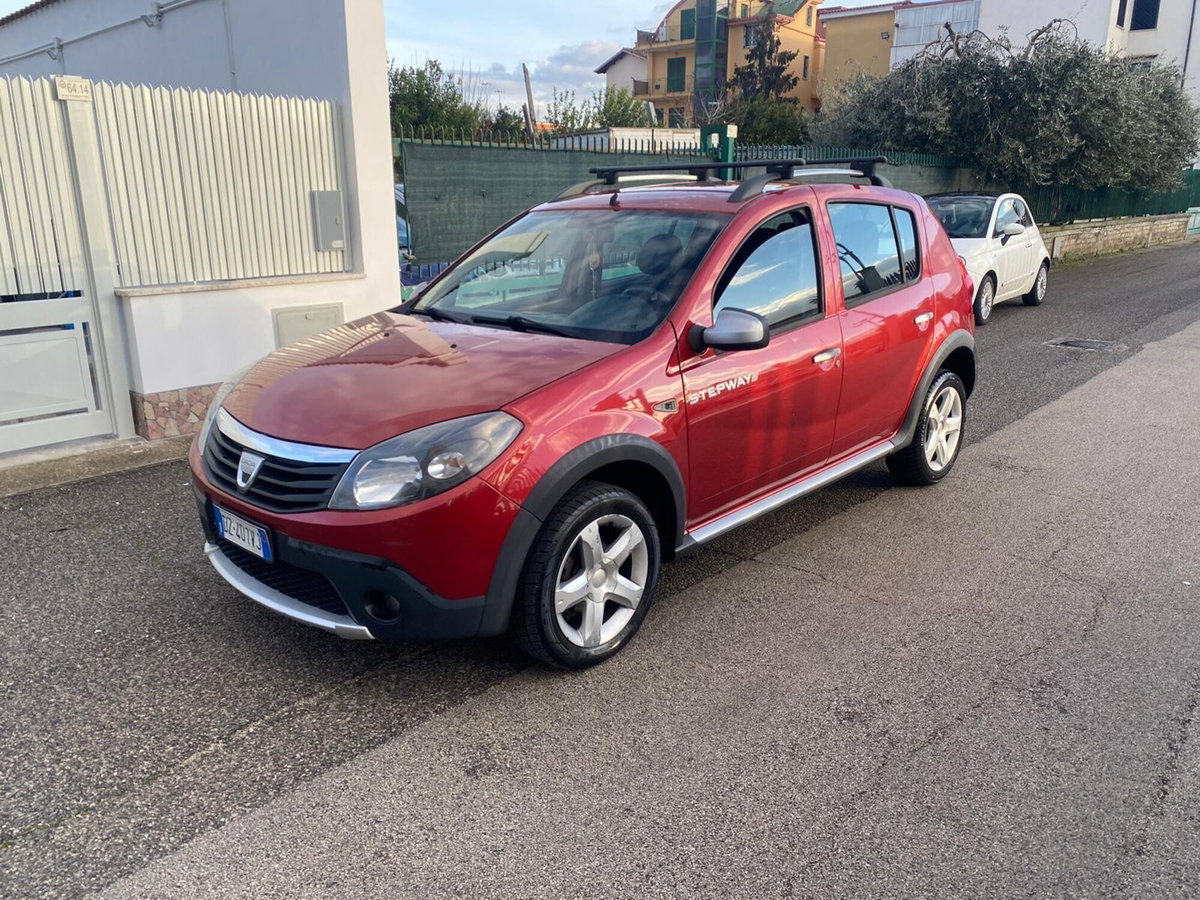 Dacia Sandero Stepway 1.6 8V 90CV (2)