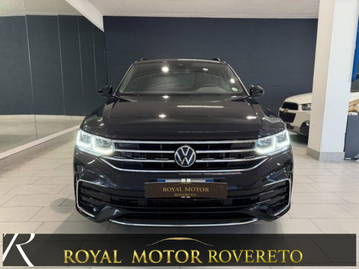 Volkswagen Tiguan 2.0 TDI 150 CV SCR DSG 4MOTION R-Line (2)