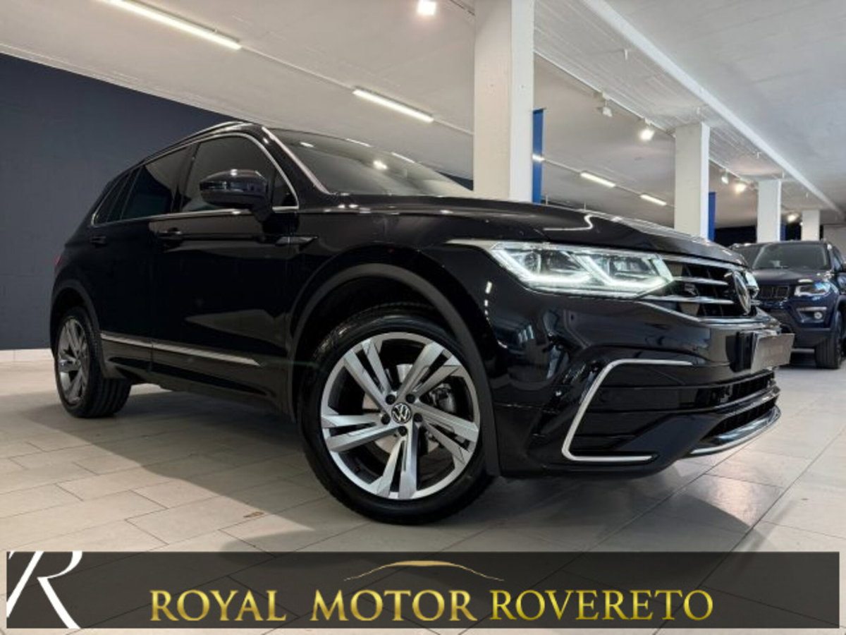 Volkswagen Tiguan 2.0 TDI 150 CV SCR DSG 4MOTION R-Line (3)