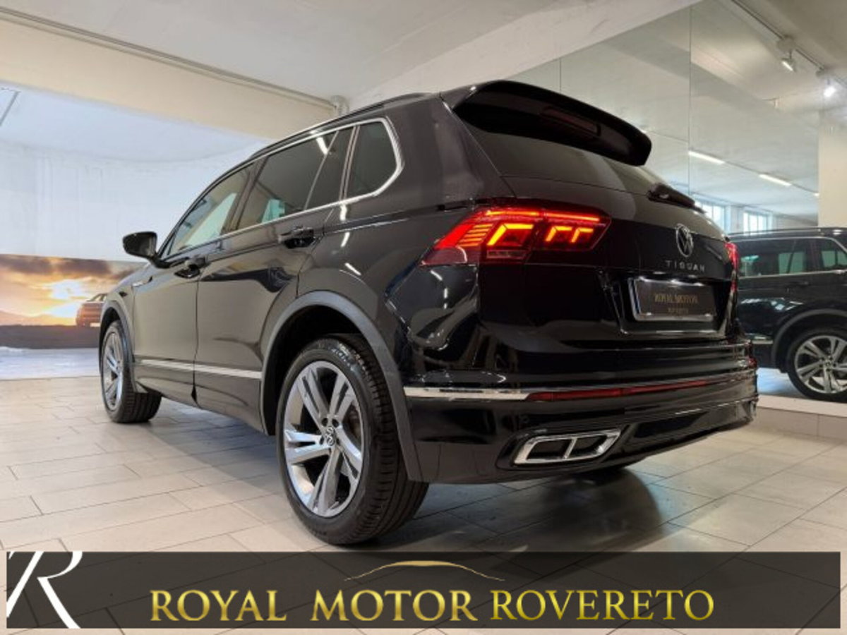 Volkswagen Tiguan 2.0 TDI 150 CV SCR DSG 4MOTION R-Line (5)