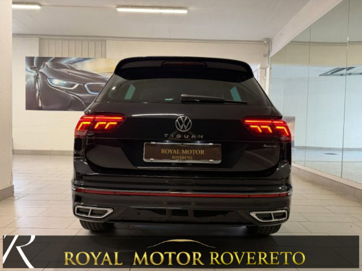 Volkswagen Tiguan 2.0 TDI 150 CV SCR DSG 4MOTION R-Line (6)
