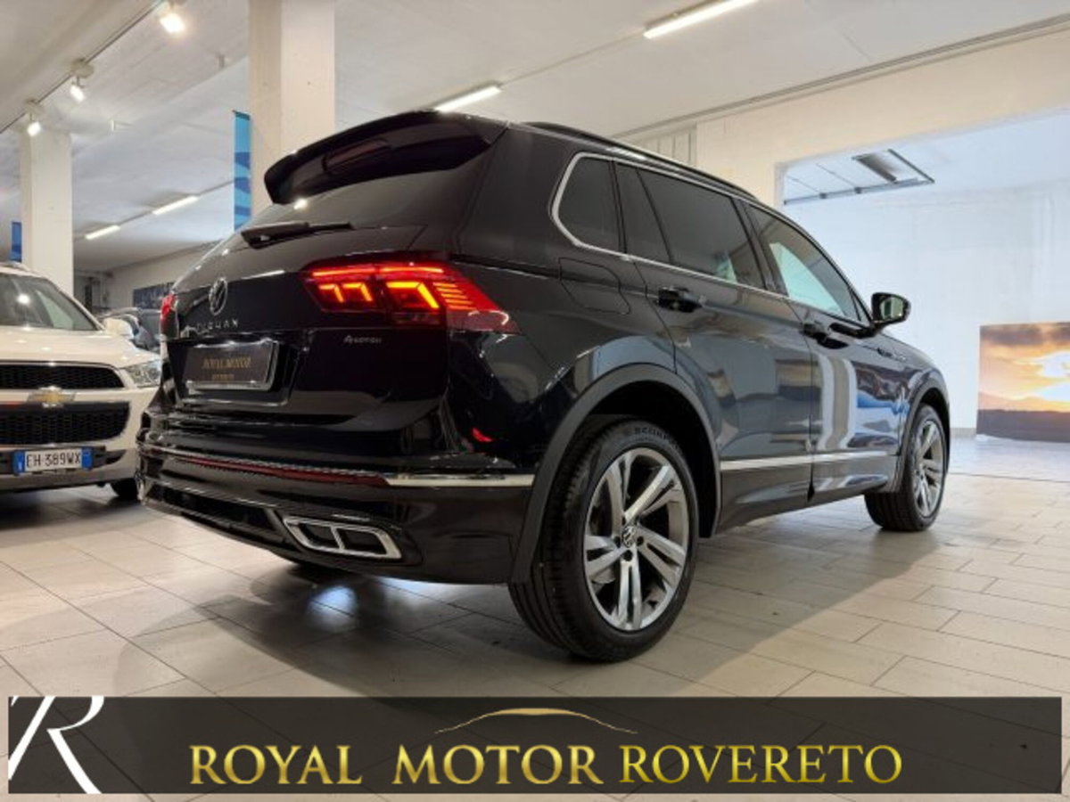 Volkswagen Tiguan 2.0 TDI 150 CV SCR DSG 4MOTION R-Line (7)
