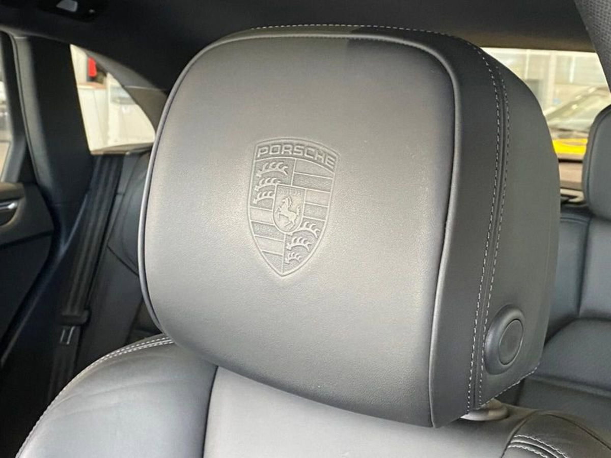 Porsche Macan 2.0 T 265cv pdk (18)
