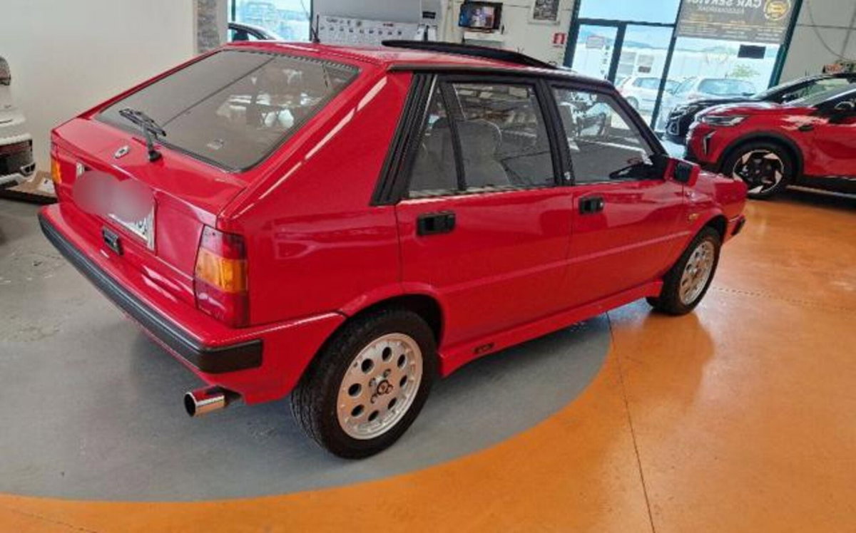 Lancia Delta i.e. turbo HF (4)