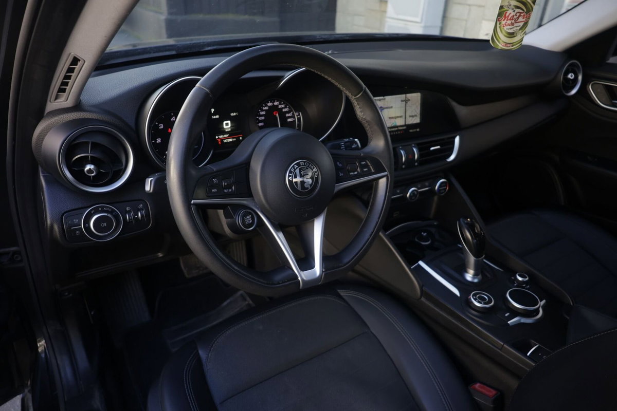 Alfa Romeo Giulia 2.2 Turbodiesel 150 CV AT8 Business (15)