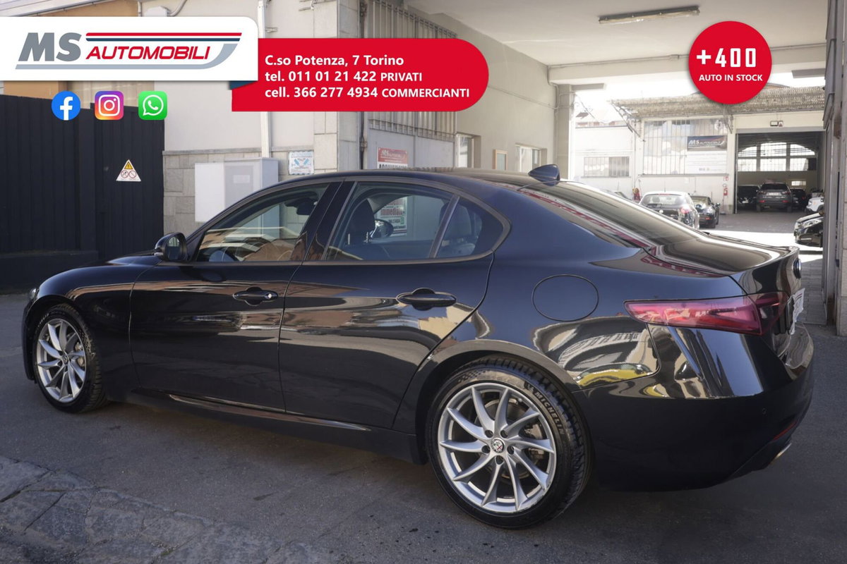 Alfa Romeo Giulia 2.2 Turbodiesel 150 CV AT8 Business (16)