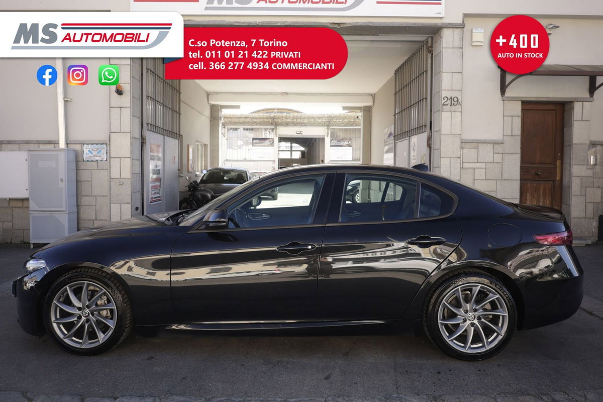 Alfa Romeo Giulia 2.2 Turbodiesel 150 CV AT8 Business (4)