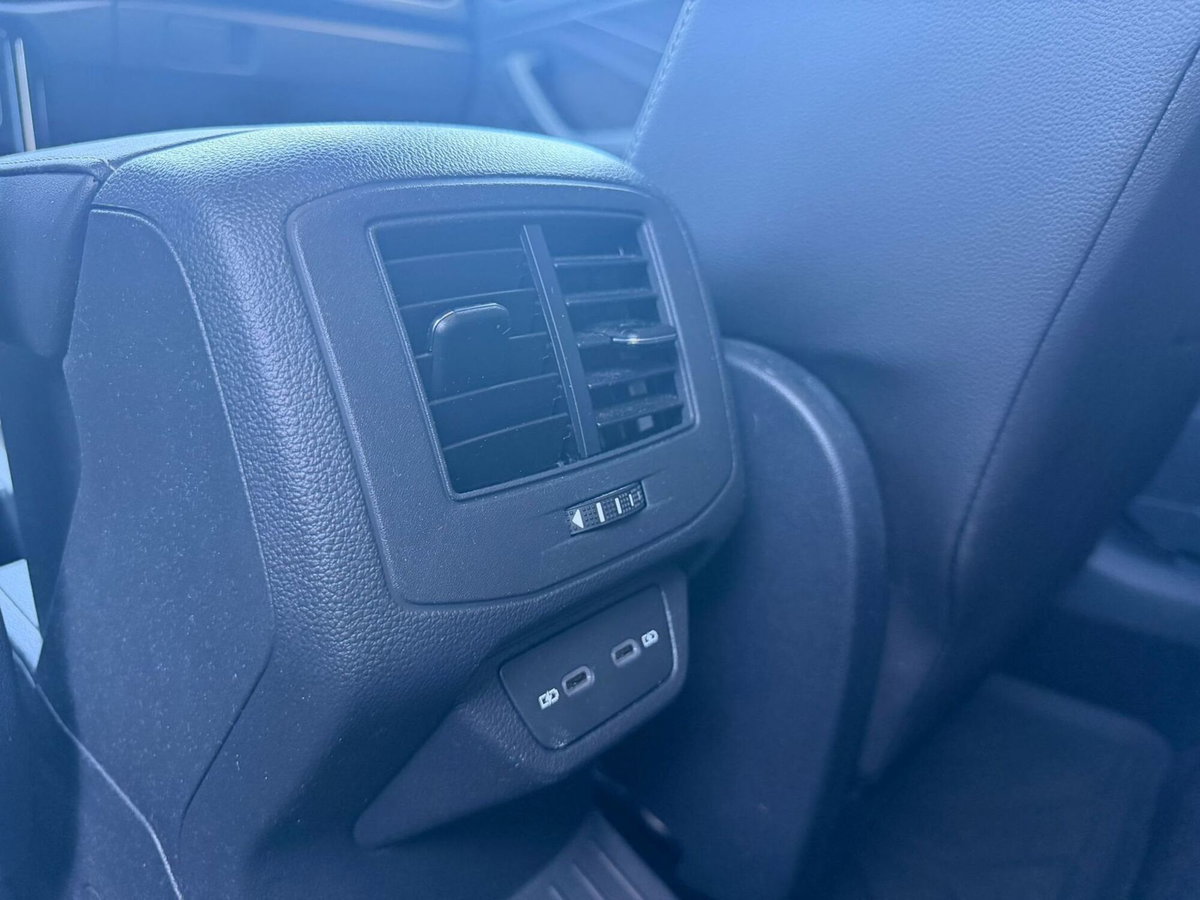 Volkswagen T-Roc 1.0 TSI R-Line (12)