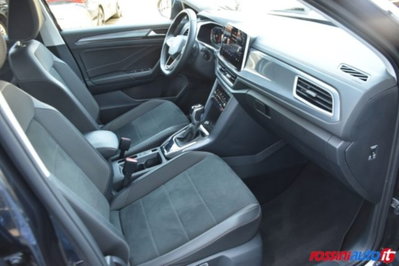 Volkswagen T-Roc 1.5 tsi Style dsg (14)