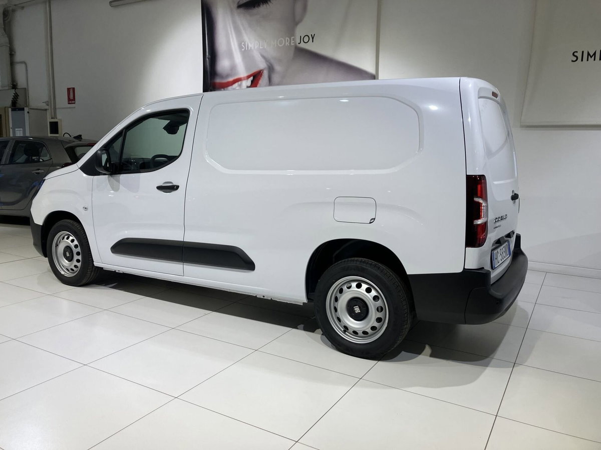 Fiat Doblò Furgone van XL 1.5 diesel 130cv (4)