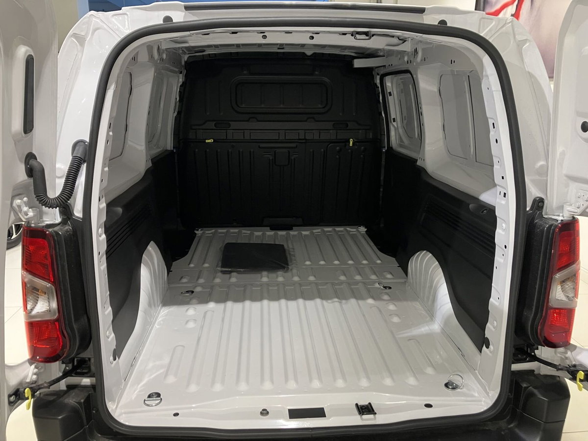 Fiat Doblò Furgone van XL 1.5 diesel 130cv (6)