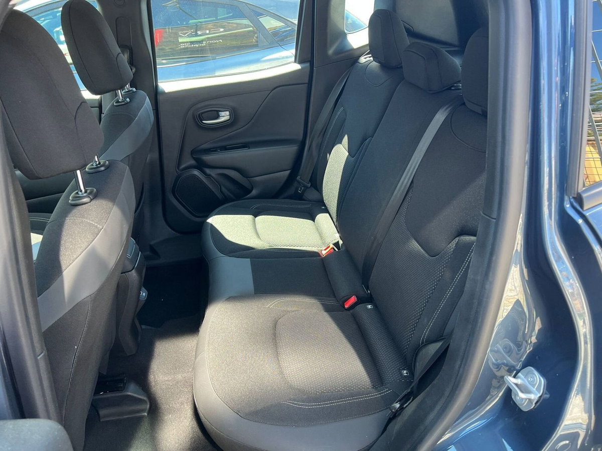 Jeep Renegade 1.5 turbo t4 mhev Summit 2wd dct (13)