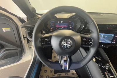 Alfa Romeo Junior 1.2 ibrida Speciale 145cv edct6 (10)