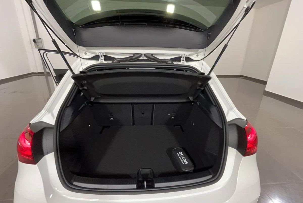 Mercedes-Benz Classe A 180 AMG Line Advanced Plus auto (14)