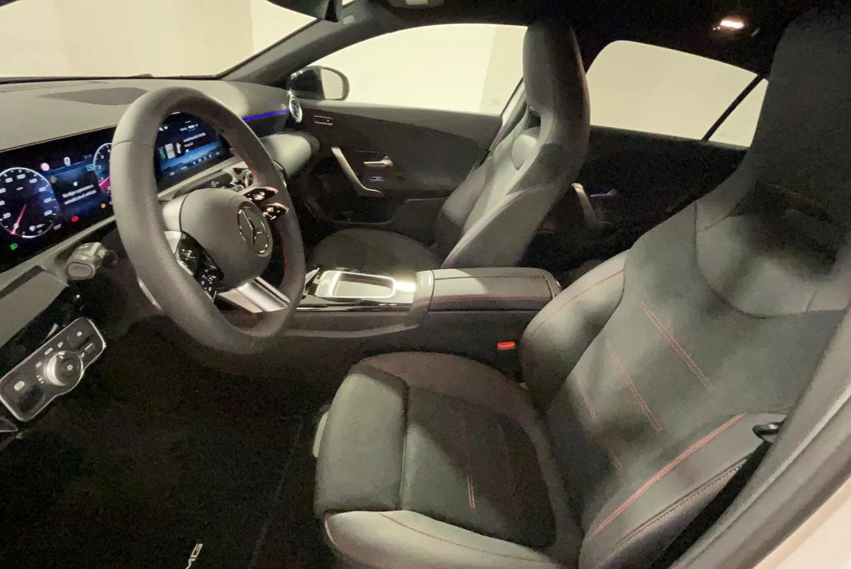 Mercedes-Benz Classe A 180 AMG Line Advanced Plus auto (7)