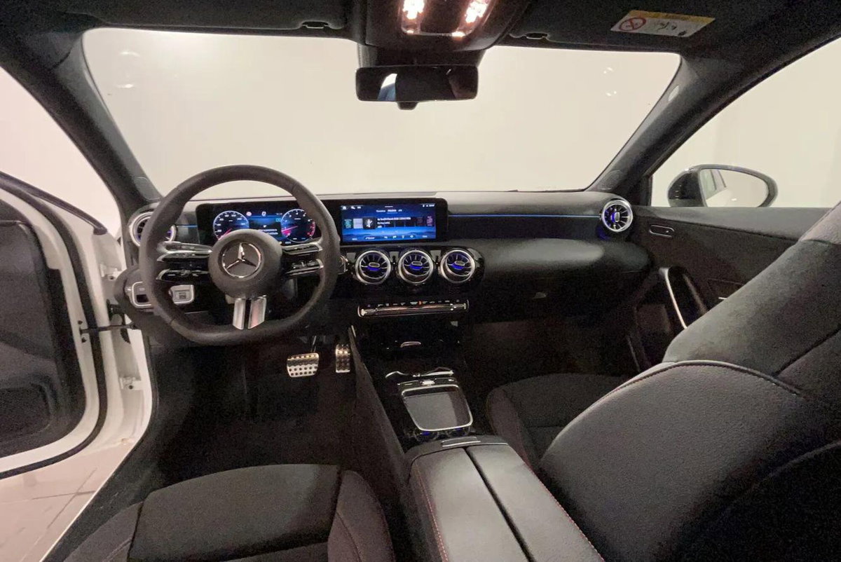 Mercedes-Benz Classe A 180 AMG Line Advanced Plus auto (8)