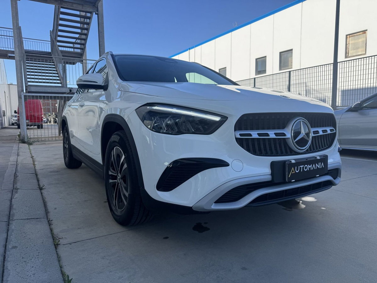 Mercedes-Benz GLA SUV 200 d Progressive Advanced auto (20)