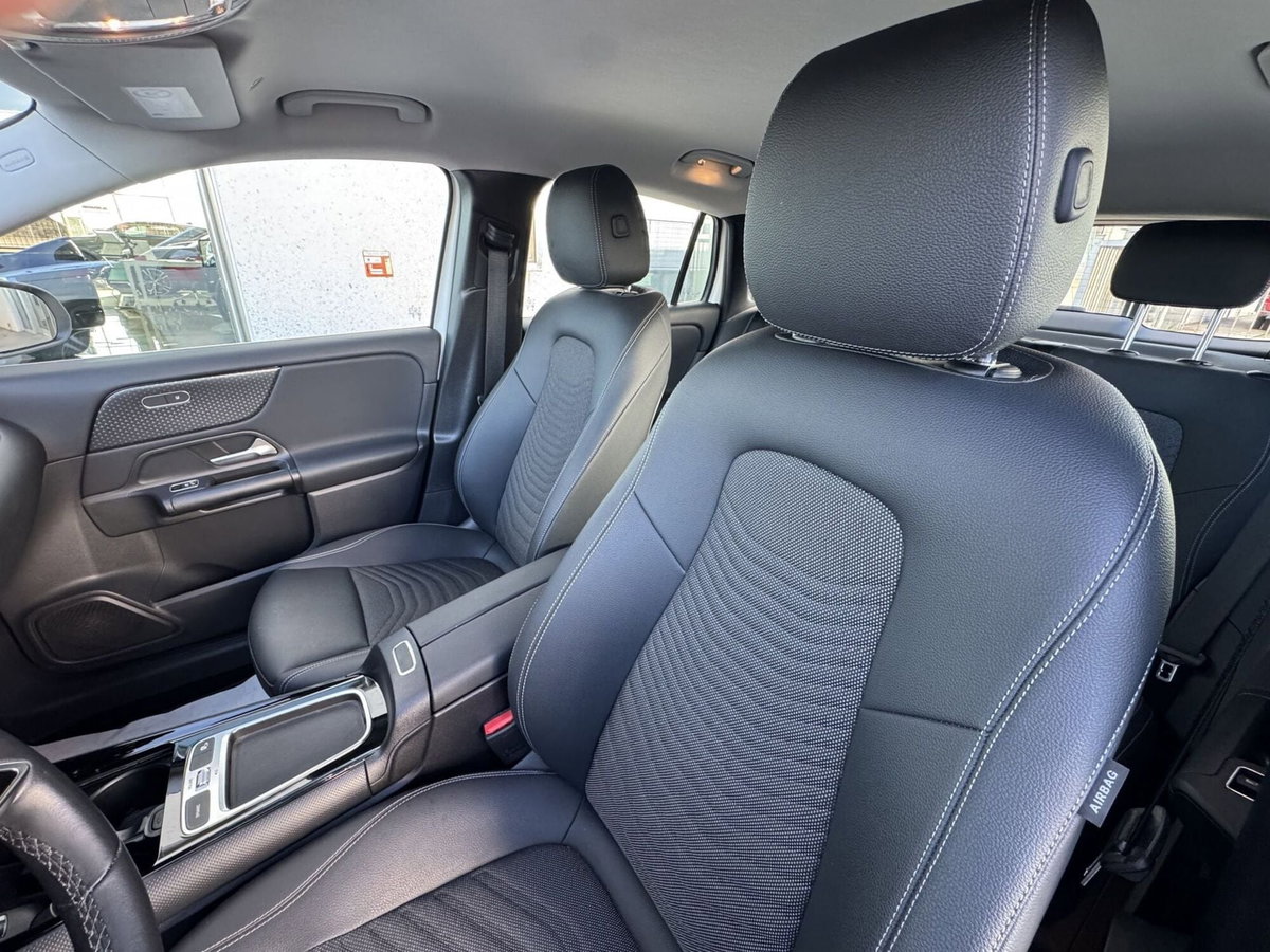Mercedes-Benz GLA SUV 200 d Progressive Advanced auto (8)