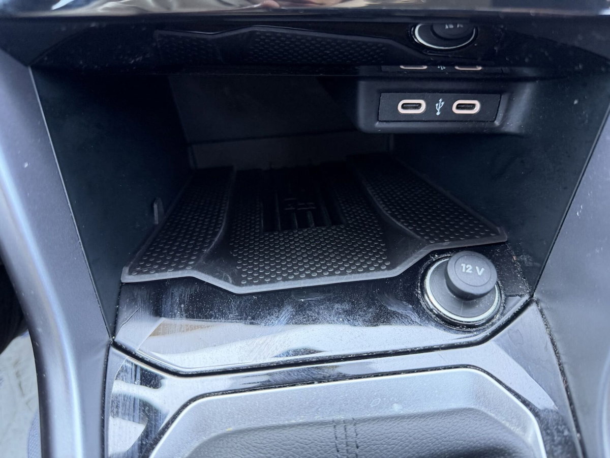 Volkswagen T-Roc 2.0 tdi Life 150cv dsg (8)
