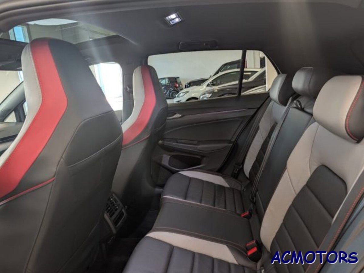 Volkswagen Golf 2.0 tsi GTI 265cv dsg (12)