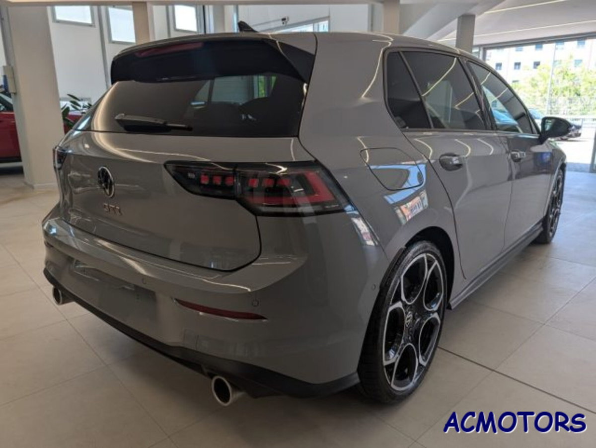 Volkswagen Golf 2.0 tsi GTI 265cv dsg (5)