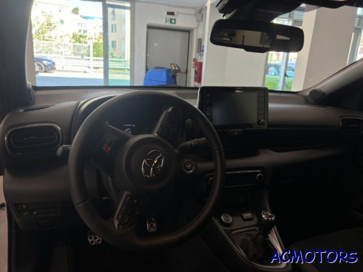 Toyota GR Yaris 1.6 Turbo 3 porte GR Yaris Circuit (9)