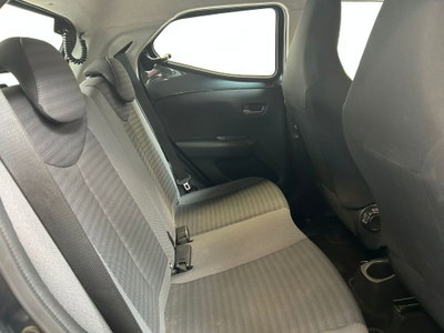 Toyota Aygo 1.0 VVT-i 72 CV 5 porte x-play MMT (11)