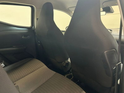 Toyota Aygo 1.0 VVT-i 72 CV 5 porte x-play MMT (12)