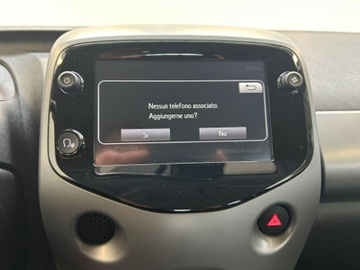 Toyota Aygo 1.0 VVT-i 72 CV 5 porte x-play MMT (14)