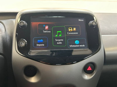 Toyota Aygo 1.0 VVT-i 72 CV 5 porte x-play MMT (15)