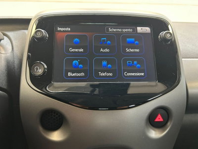 Toyota Aygo 1.0 VVT-i 72 CV 5 porte x-play MMT (17)